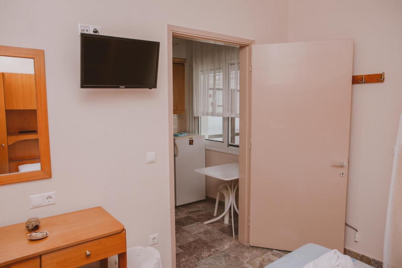 Apartments Tania Паралия Дионисиу Екстериор снимка